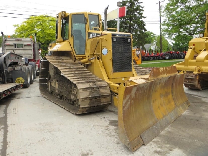 Dozers/tracks Caterpillar D6N