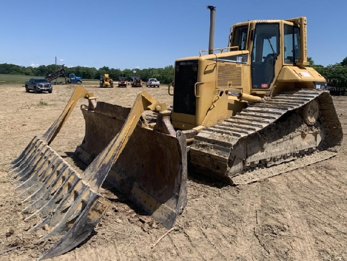 Dozers/tracks Caterpillar D6N