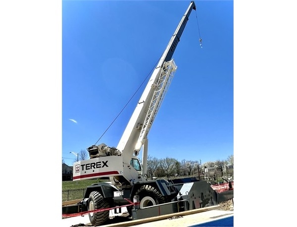 Gruas Terex RT665 seminueva en perfecto estado Ref.: 1688070682378423 No. 2