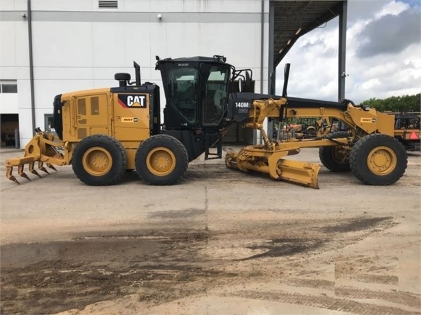 Motor Graders Caterpillar 140M