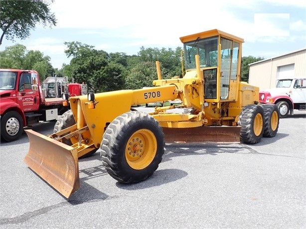 Motoconformadoras Deere 570B seminueva Ref.: 1692209374134110 No. 3