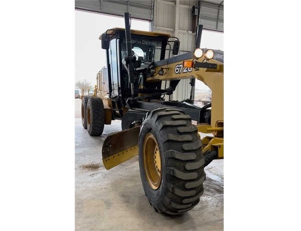 Motoconformadoras Deere 672G de medio uso en venta Ref.: 1692389282990304 No. 2