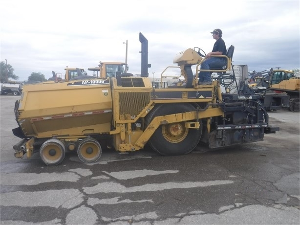 Pavimentadoras Caterpillar AP-1000B