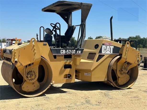 Compactadora Vibratoria Caterpillar CB-534D de segunda mano en ve Ref.: 1695833749131454 No. 3