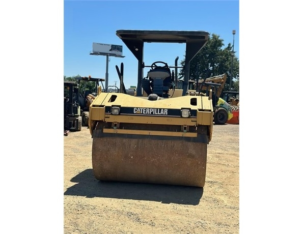 Compactadora Vibratoria Caterpillar CB-534D de segunda mano en ve Ref.: 1695833749131454 No. 4