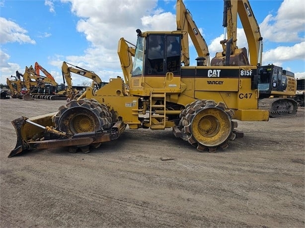 Compactadoras Suelos Y Rellenos Caterpillar 815F de importacion a Ref.: 1705165298632607 No. 3