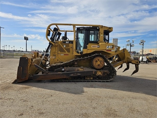 Tractores Sobre Orugas Caterpillar D6T de segunda mano en venta Ref.: 1708574813445548 No. 3