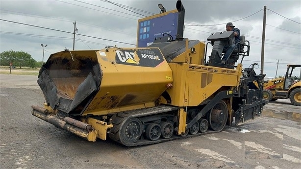 Pavimentadoras Caterpillar AP-1055E