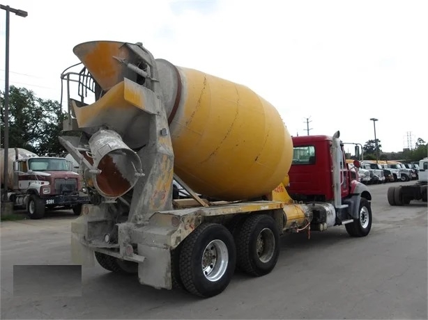 Mezcladoras De Concreto Mack GU813 usada Ref.: 1715623185362656 No. 4