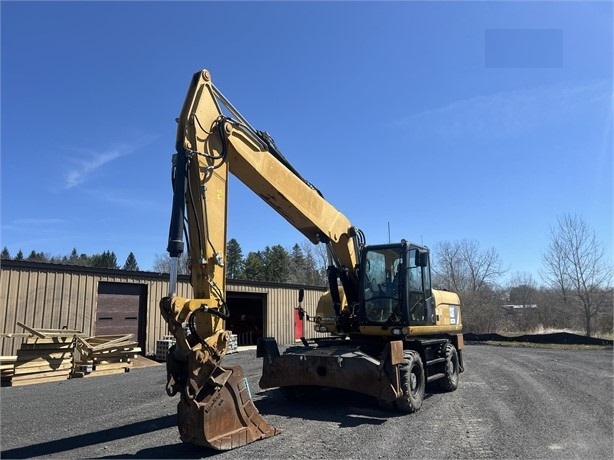 Excavadora Sobre Ruedas Caterpillar M322D en venta, usada Ref.: 1715893861261302 No. 2