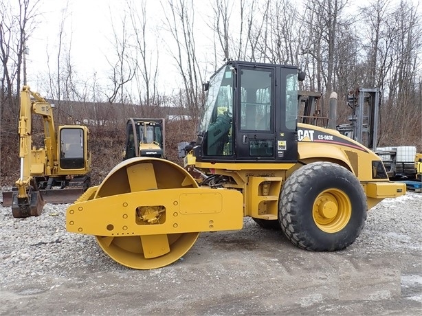 Vibratory Compactors CATERPILLAR CS-563E