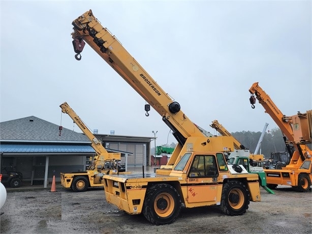 Cranes Broderson IC200