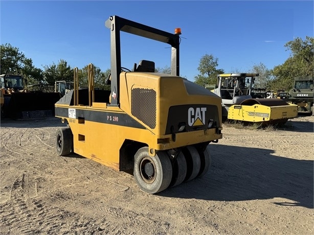 Compactadora Con Llantas Caterpillar PS-200B en venta Ref.: 1721937157208259 No. 3