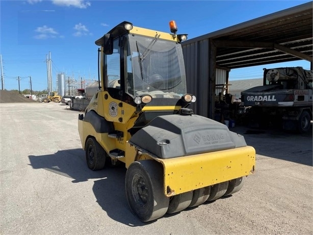 Compactadora Con Llantas Bomag BW11RH usada a buen precio Ref.: 1722018000258151 No. 2