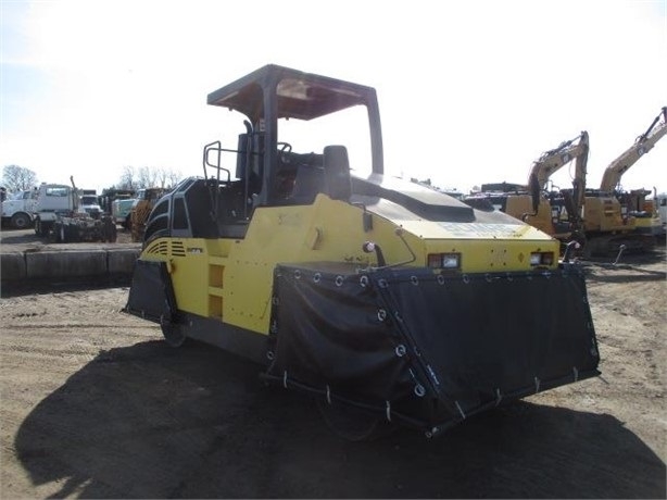 Compactadora Con Llantas Bomag BW24RH de segunda mano en venta Ref.: 1722019007308568 No. 3