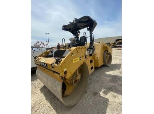 Compactadora Vibratoria Caterpillar CB54 seminueva en perfecto es Ref.: 1722101464427689 No. 2