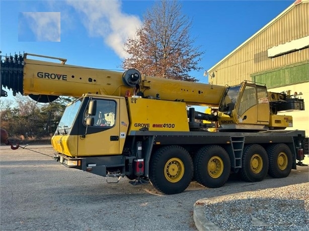 Cranes Grove GMK4100B