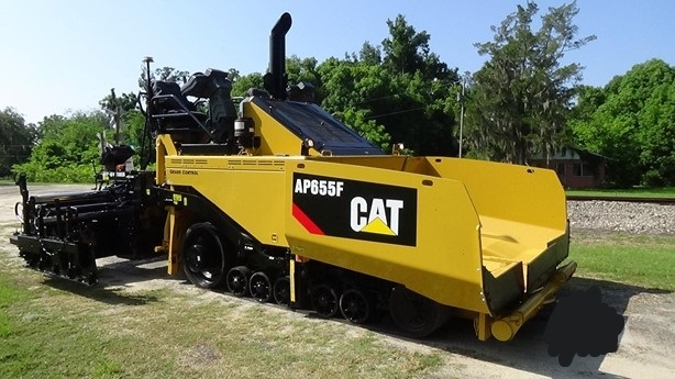 Pavimentadoras CATERPILLAR AP-655F