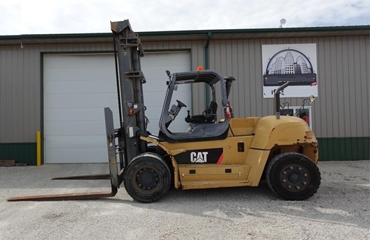 Freightelevator CATERPILLAR P33000