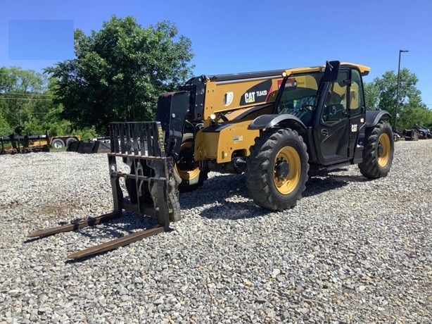 Telehandler Caterpillar TL642