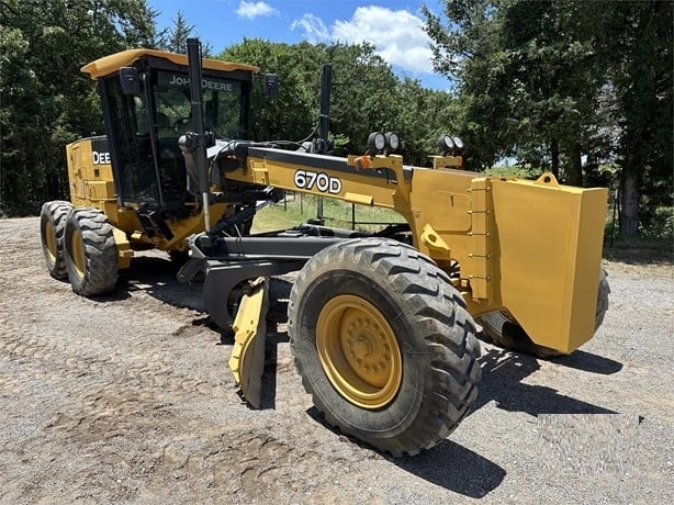 Motoconformadoras Deere 670D en venta, usada Ref.: 1728326811857286 No. 3