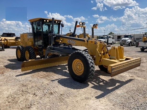 Motoconformadoras Deere 670D de segunda mano a la venta Ref.: 1728328433366281 No. 2