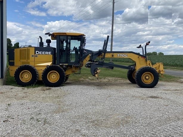 Motoconformadoras Deere 770G