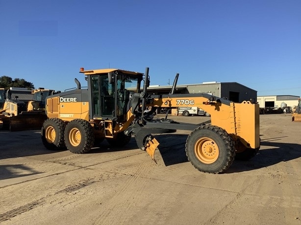 Motoconformadoras Deere 770G de medio uso en venta Ref.: 1728421078770138 No. 2