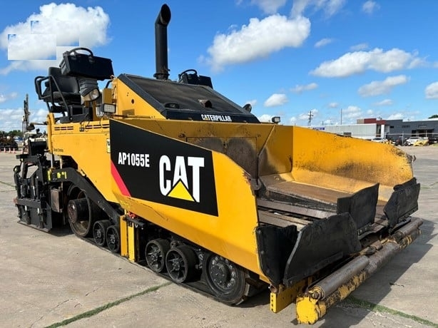 Pavers Caterpillar AP-1055E