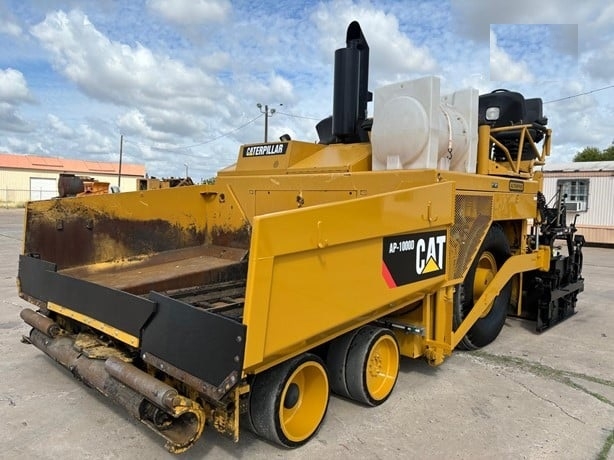 Pavimentadoras Caterpillar AP-1000D