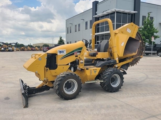 Trencher Vermeer RTX550