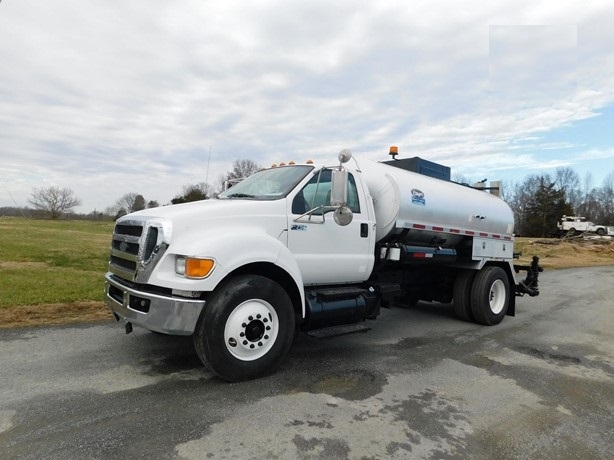 Asphalt Distributor Truck ETNYRE CENTENNIAL