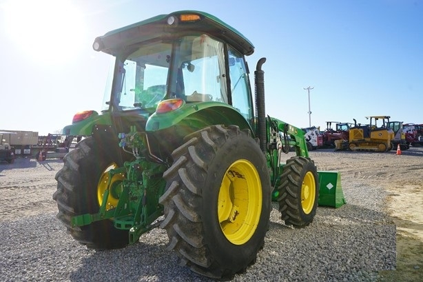 Agricultura Maquinas Deere 5100E usada a buen precio Ref.: 1736970467994473 No. 3