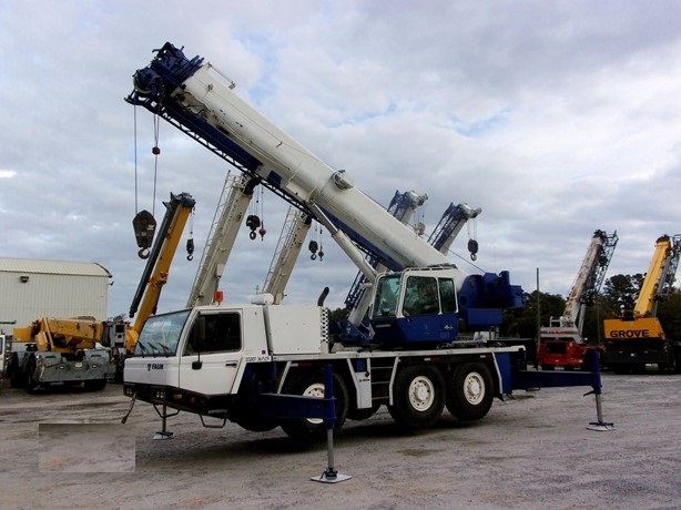 Cranes Tadano ATF45