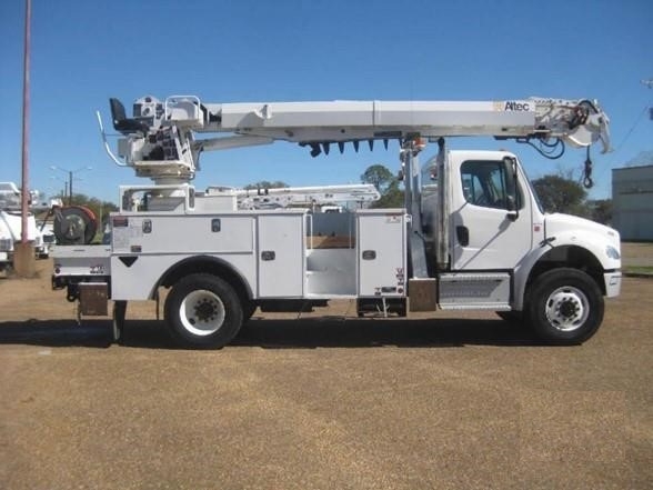 Off Road Truck Freightliner M 2106