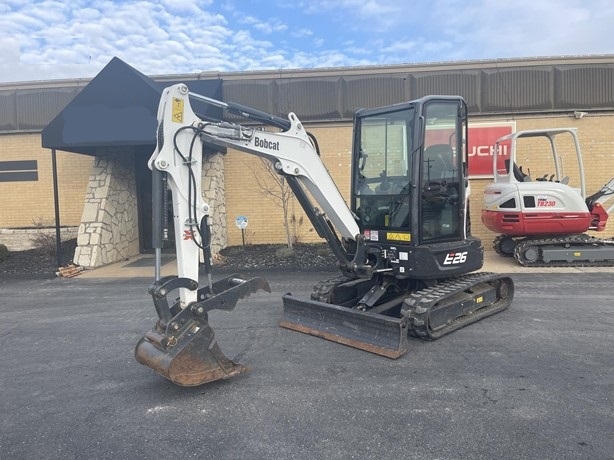 Hydraulic Excavator Bobcat E26