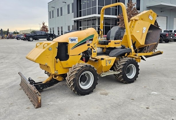 Trencher Vermeer RTX550