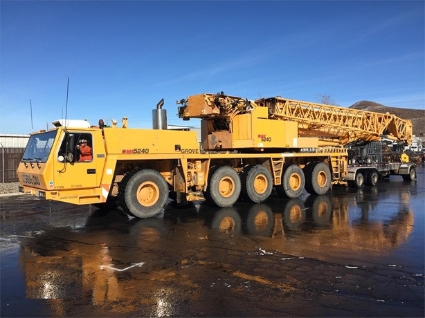 Cranes GROVE GMK5240