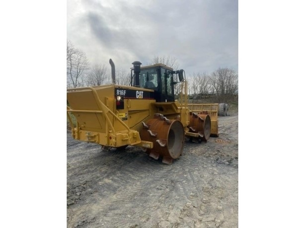 Compactadoras Suelos Y Rellenos Caterpillar 816F usada en buen es Ref.: 1741027528742166 No. 3