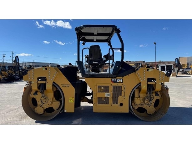 Compactadora Vibratoria Caterpillar CB64 importada en buenas cond Ref.: 1745270019382259 No. 2